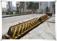 Electric Automatic Hydraulic Road Blocker Adjustable Fall / Rise Time With Lights